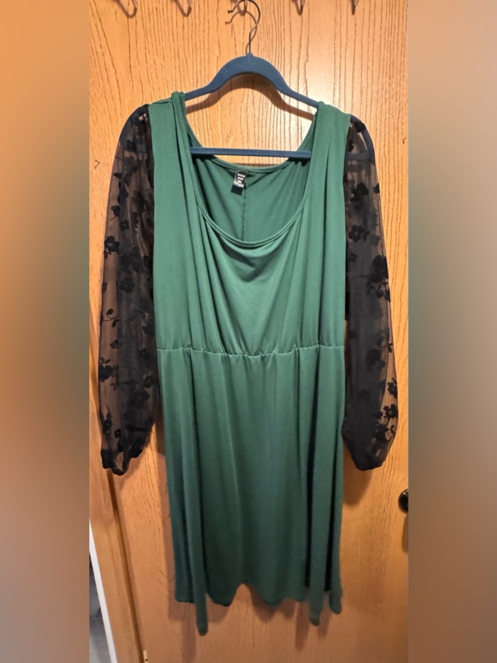 SHEIN Emerald Green Maxi Dress with Black Sheer Floral Sleeves
